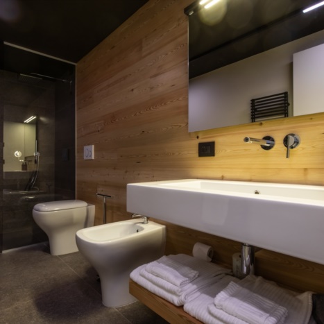 bagno hotel su misura 