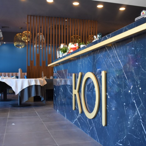 Bancone Bar rivestito in marmo 